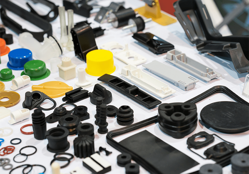 Esplora le infinite possibilità dei prodotti in plastica personalizzati